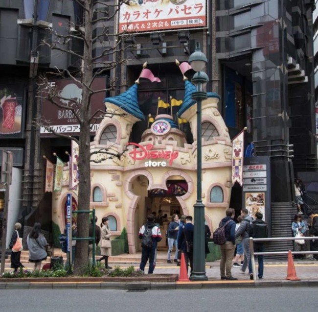 Disney Store Shibuya Tokyo to get tickets for Tokyo Disney Sea